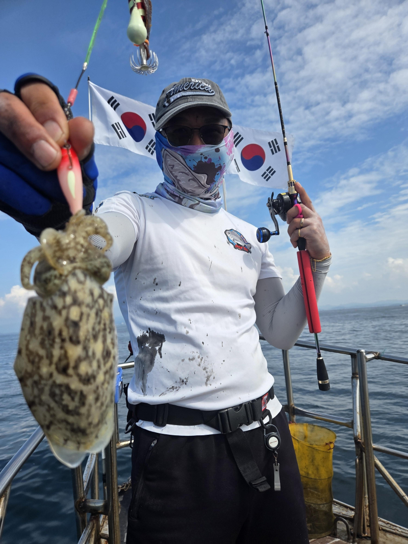 9월18일 황제호 갑오징어 쭈꾸미 망태기 조황 입니다.(쭈꾸미산란장)
