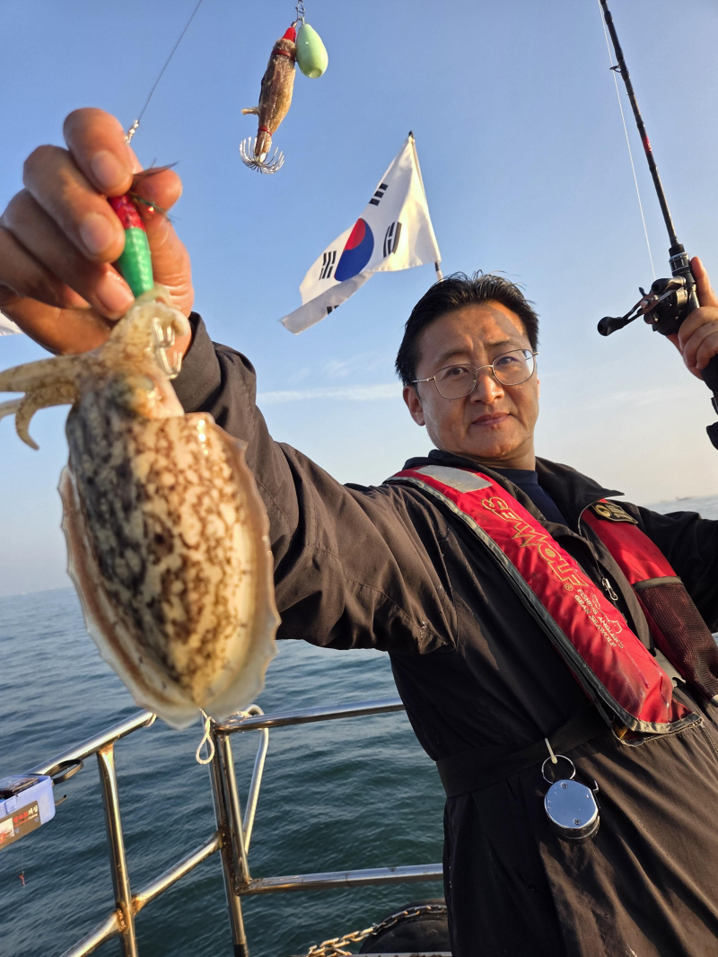 9월27일 황제호 갑오징어 쭈꾸미 망태기 대박조황 입니다.