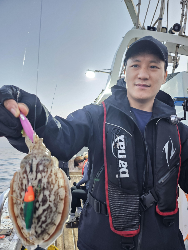 9월27일 황제호 갑오징어 쭈꾸미 망태기 대박조황 입니다.