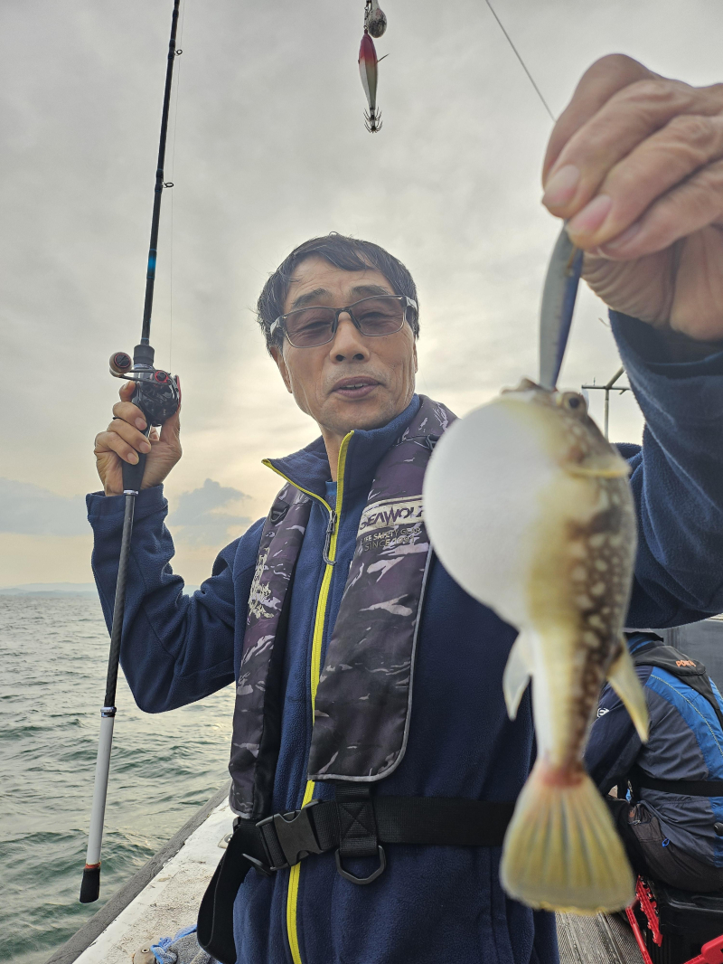 9월30일 황제호 쭈꾸미 갑오징어 망태기 대박조황 입니다.
